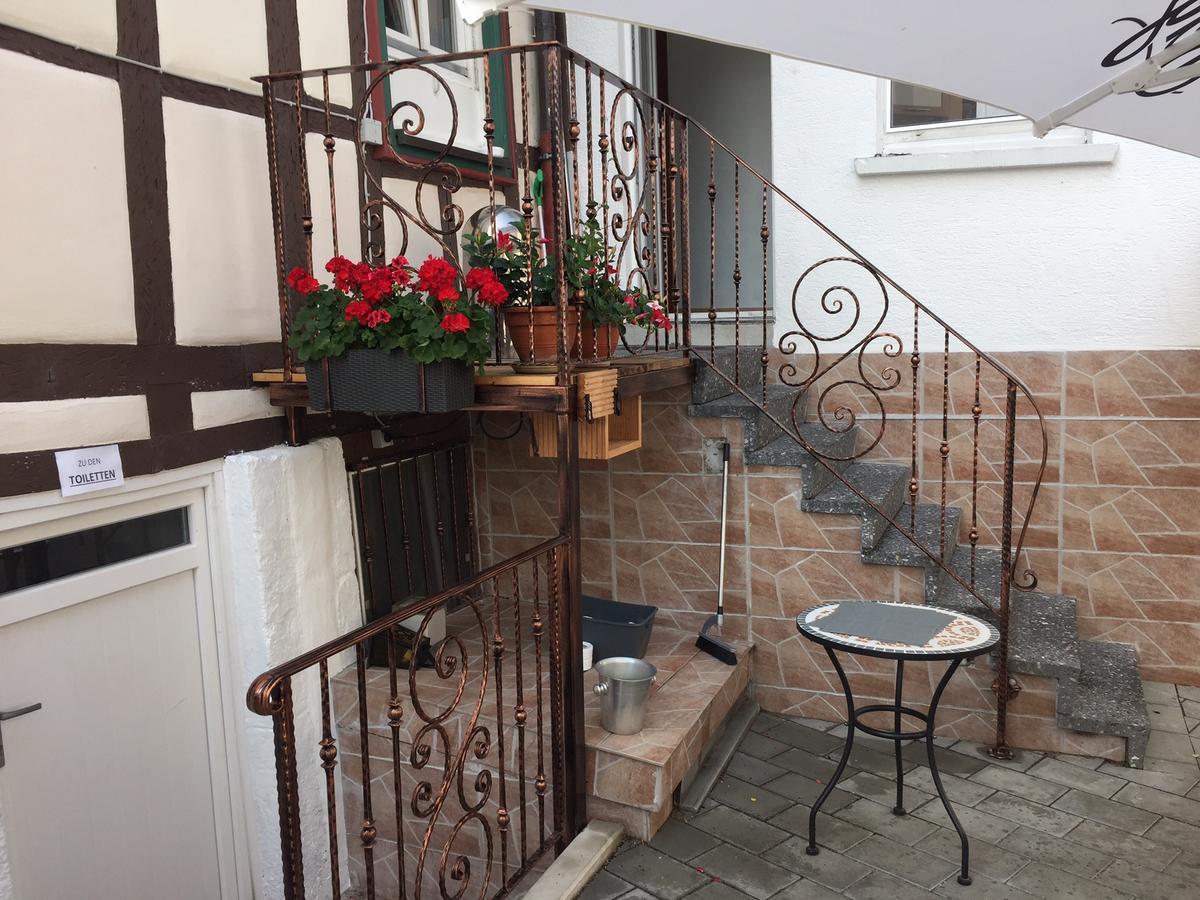 Hotel Ristorante Rostica Бад Урах Екстериор снимка