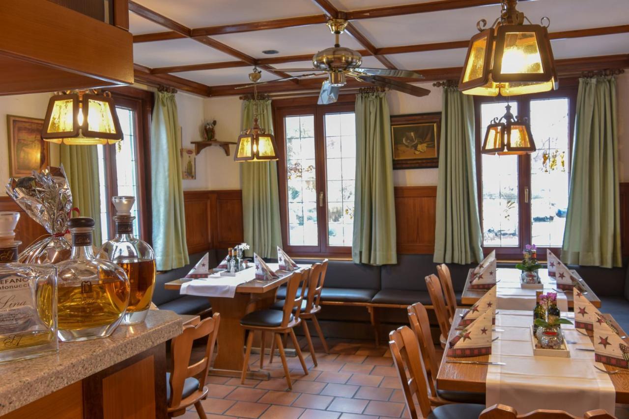 Hotel Ristorante Rostica Бад Урах Екстериор снимка