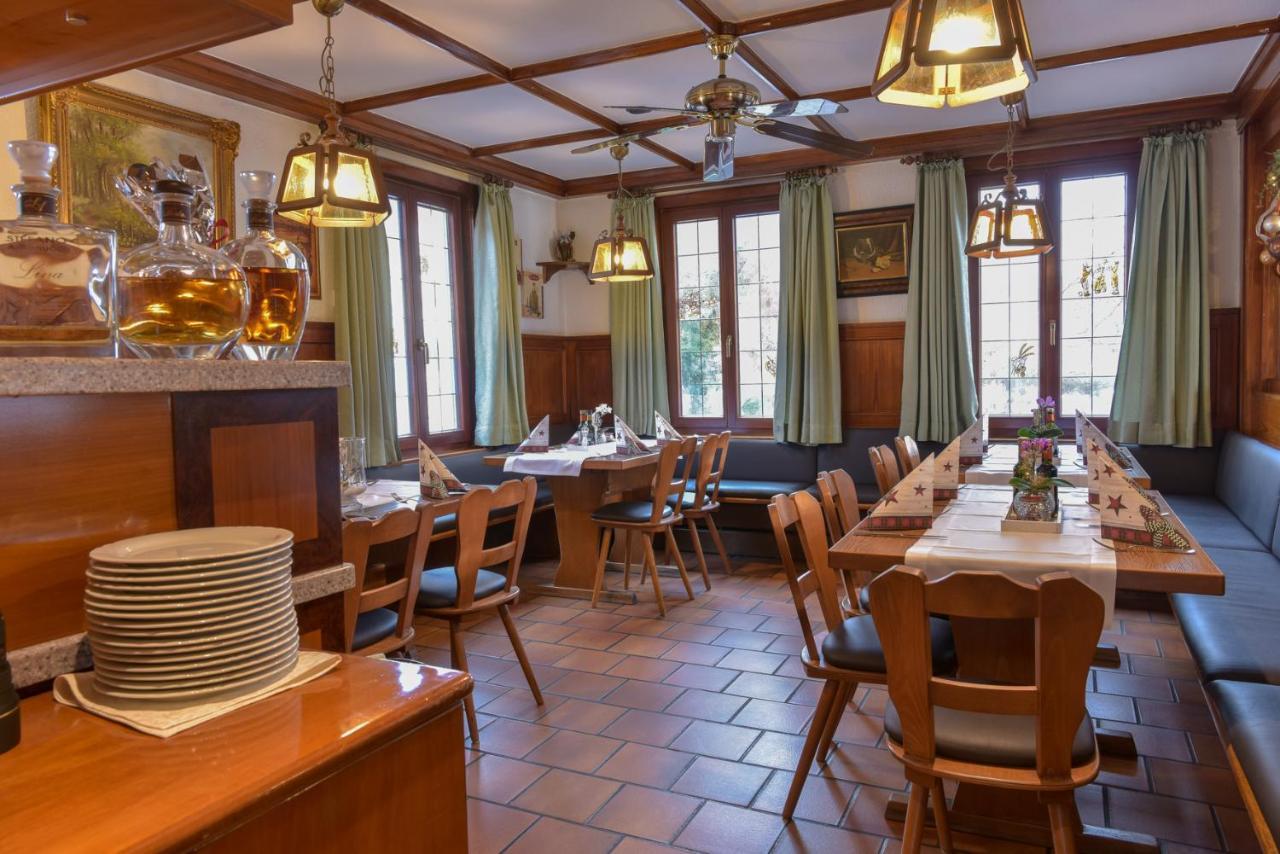 Hotel Ristorante Rostica Бад Урах Екстериор снимка